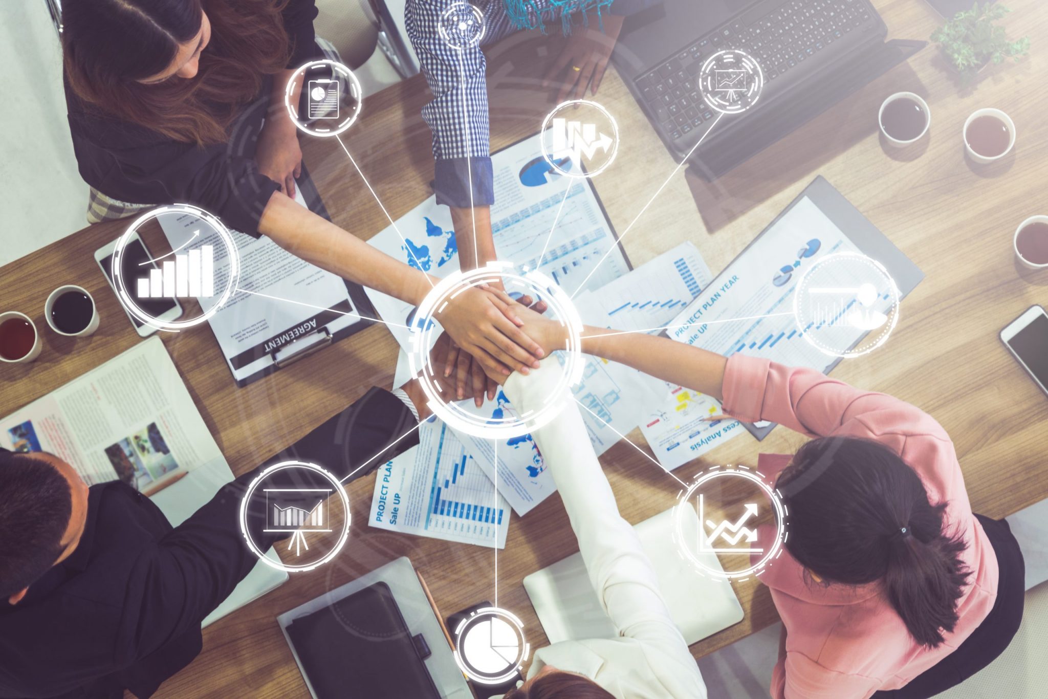 Transcribers working together on creating a valueable transcription case studies